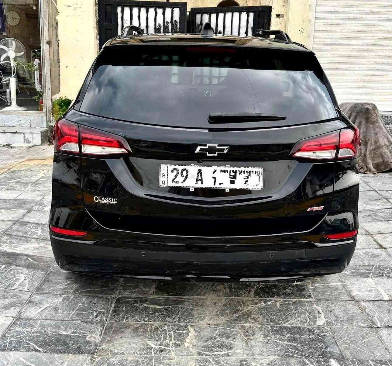 شوفرليت كوينكس 2024 Rs 
وارد امريكي 
فول مواصفات ( بانوراما - شاشة كبيرة - كشنات جلد مطرز بأحمر - خمس كامرات ) وباقي مواصفات ال Rs المعروفه 

محرك 1500 تيربو 

ماشيه 21 الف كيلو فقط 

الحادث / تبديل قطعة وحده فقط جاملغ امامي ايمن 

وبيها قطعتين صبغ

الكير - المحرك - الشاصي  كفاله 

سيارة جاهزة من كلشي 

حره واسط بأسمي 

بسعر مناسب 

للاستفسار / *********** دهل اوران, واسط
