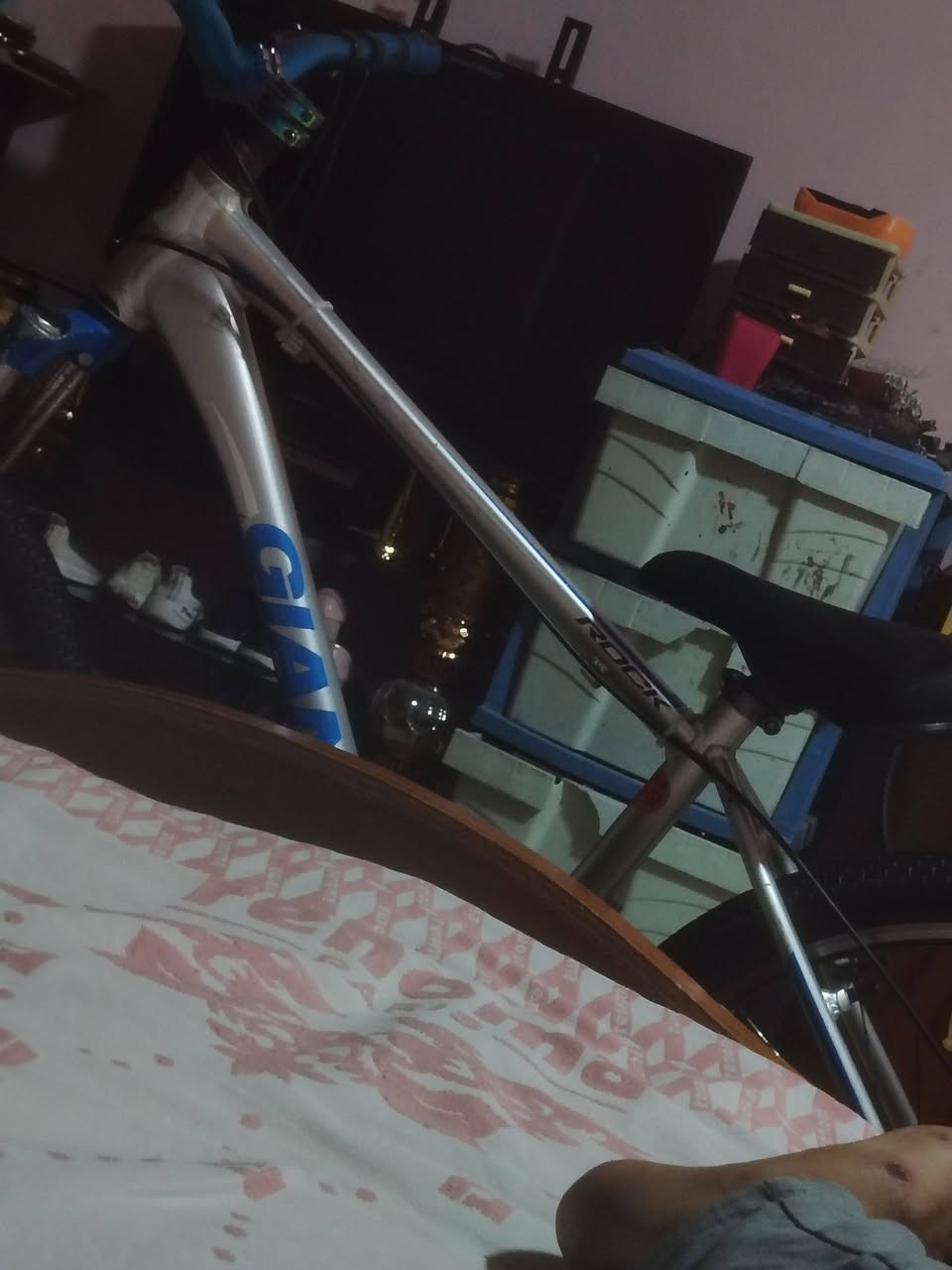 للبيع او مروس مزود كامل التفاصيل خاص
