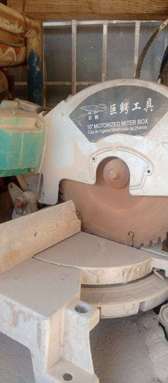 أغراض مستعملة • واتساب فقط • للبيع