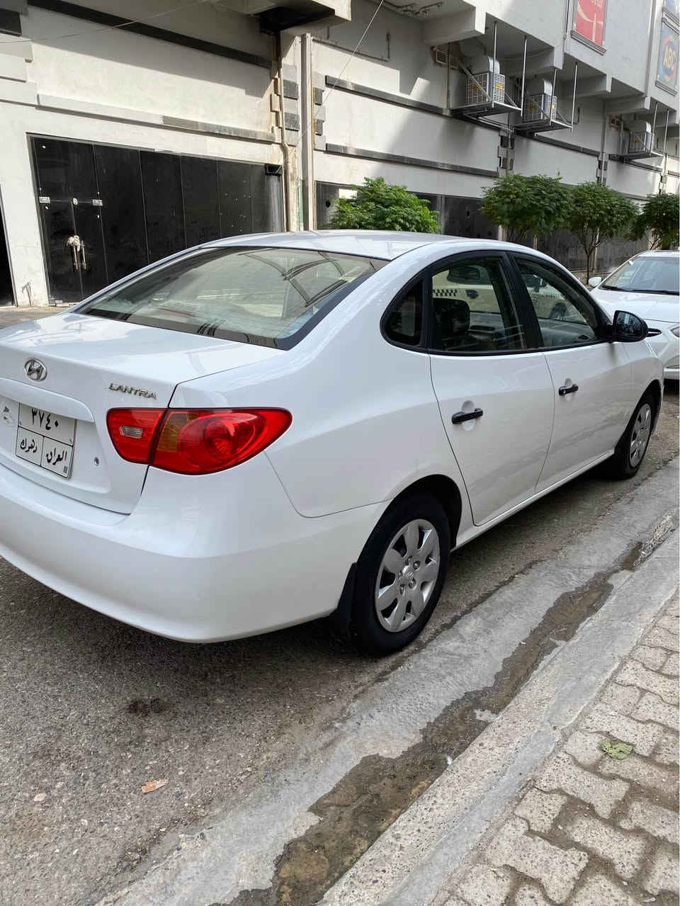 هوينداي النترا ٢٠٠٩ خليجي دكشن عالي محرك مامفتوح كشن جك كير ومحرك وتبريد شرط السيارة على وضع الشركة بدون ضرر ماعدا شبر بلبوند وشبر بجاملغ الخلفي بدون اي دعم شرط التحويل السعر ٩٤ ورقة.   ***********.      *********** اخوان تعليقات مااجاوب الشراي يتصل دهوك, العراق
