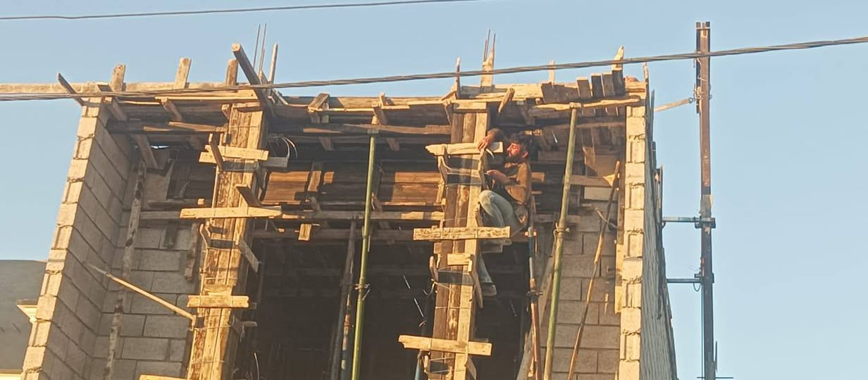 سلام عليكم ورحمة الله نجار 🔨 قالب
داخل كركوك نشتغل اي عمل يخص النجاره 
:اساس-رفت-رباط-سقف-دنك-ترميم-ديكورات-محلات/الاستفسار تفضل خاص او اتصل (***********)📞متوفر وتساب ايضاً
