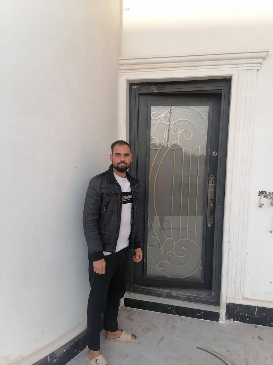 المنيوم گولدن هاوس M&S 
ابلاستك و المنيوم 
(مطابخ) (أبواب) (شبابيك) (محجرات) (جام خانات زجاج حراري ضد الكسر)

✨ جودة عالية: استخدام خامات الألمنيوم ذات الجودة العالية لضمان المتانة والجمال.
✨ تصاميم مبتكرة: تصميمات فريدة ومخصصة لتلبية جميع احتياجاتك.
✨ تقنيات حديثة: استخدام أحدث التقنيات في تصنيع وتركيب الألمنيوم لضمان أفضل النتائج.
✨ خدمة عملاء متميزة: فريق دعم محترف جاهز لمساعدتك في كل خطوة.
✨ التزام بالمواعيد: تنفيذ المشاريع في الوقت المحدد دون تأخير.
للاستفسار ***********
