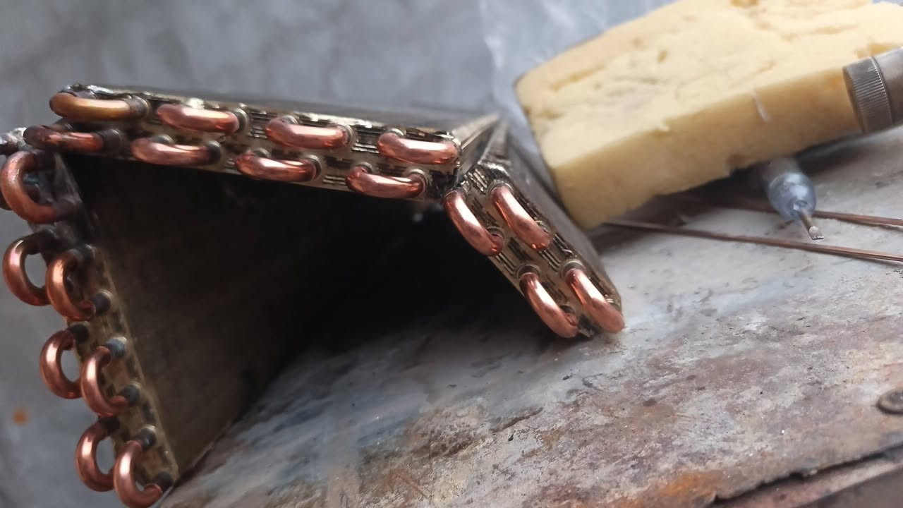 سبلت مستعمل للبيع كما مضح بل صوره اسم الجهاز كرافت بس الشغل مالته كله توسوت  بوريه ممستعمله جهز كله جديد السعر 480 وبي مجال بصيط الشراي يخابر واني حاضر ***********

