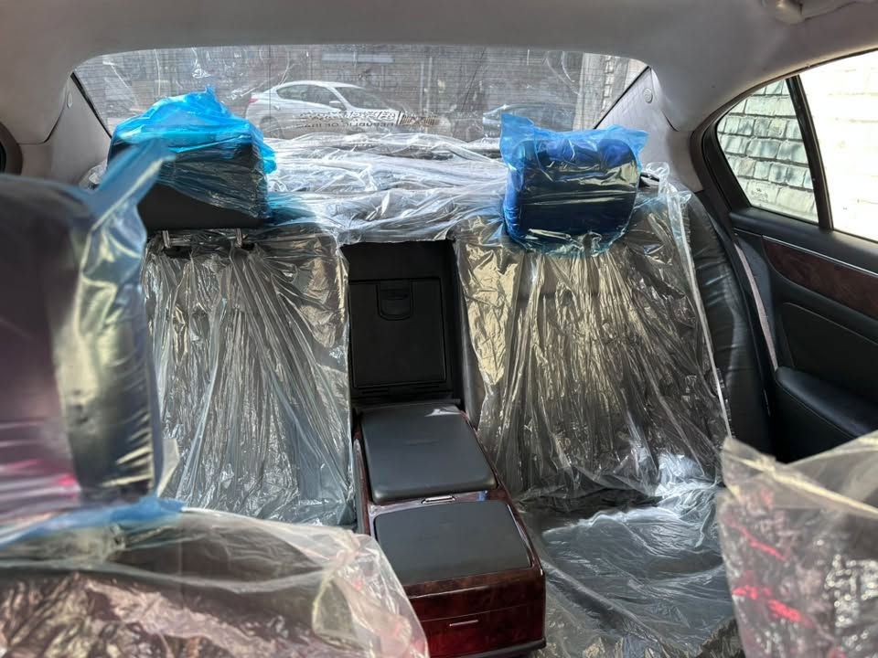 جينيسس ٢٠١٣ للبيع السياره بيها قطعتين الجاملغ الخلفي وجاملغ السايق ومصبوغه عام للجامليه والباقي كفاله من كير ومحرك وحداديه السيارة تخبل رايدها ب ١٠٠وبيها مجال*********** بيه واتساب فقط
