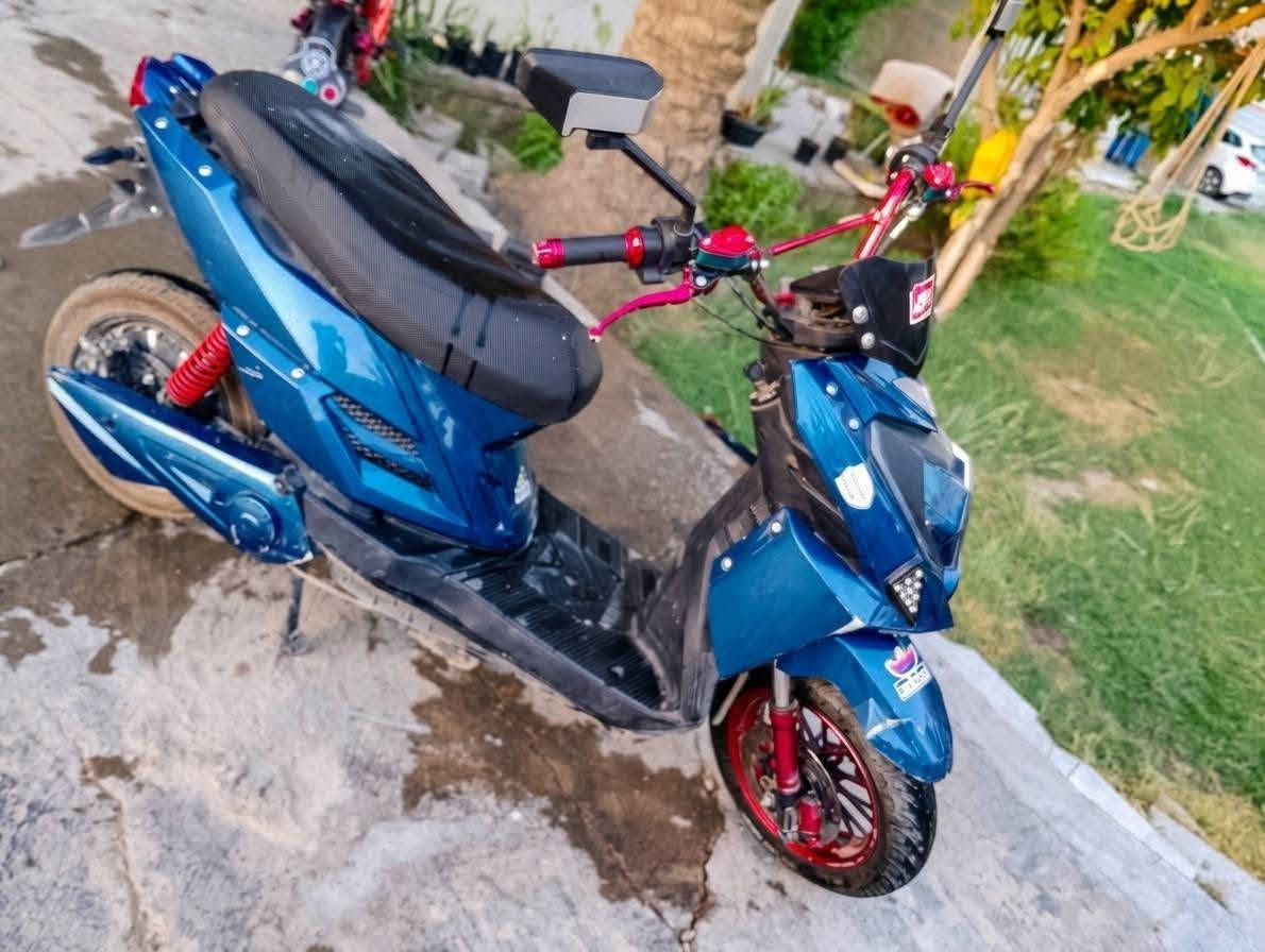 سكنس جبلي شحن بطاريات كرافين
السلام عليكم 
 للبيع دراجة سگنس جبلي شحن
6 بطاريات كرافين ممتازة
على الفحص استخدام قليل 
السعر 675 بيها مجال بسيط
تعال افحص بنفسك واقتنع
العنوان ابي غريب الرسالة 
للتواصل واتساب
***********
