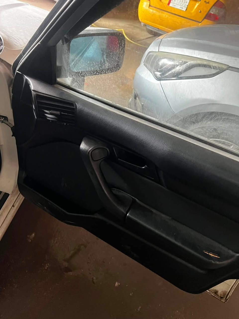 سلام عليكم بي ام موديل 9 فتحه جام كهرباء محرك بي تبخير  كير تبريد حداديه كهربائيات ابلادي رقم اربيل تريد تحويل اتريد وكاله بغداد مكان السياره *********** السعر 55 بيه مجال

