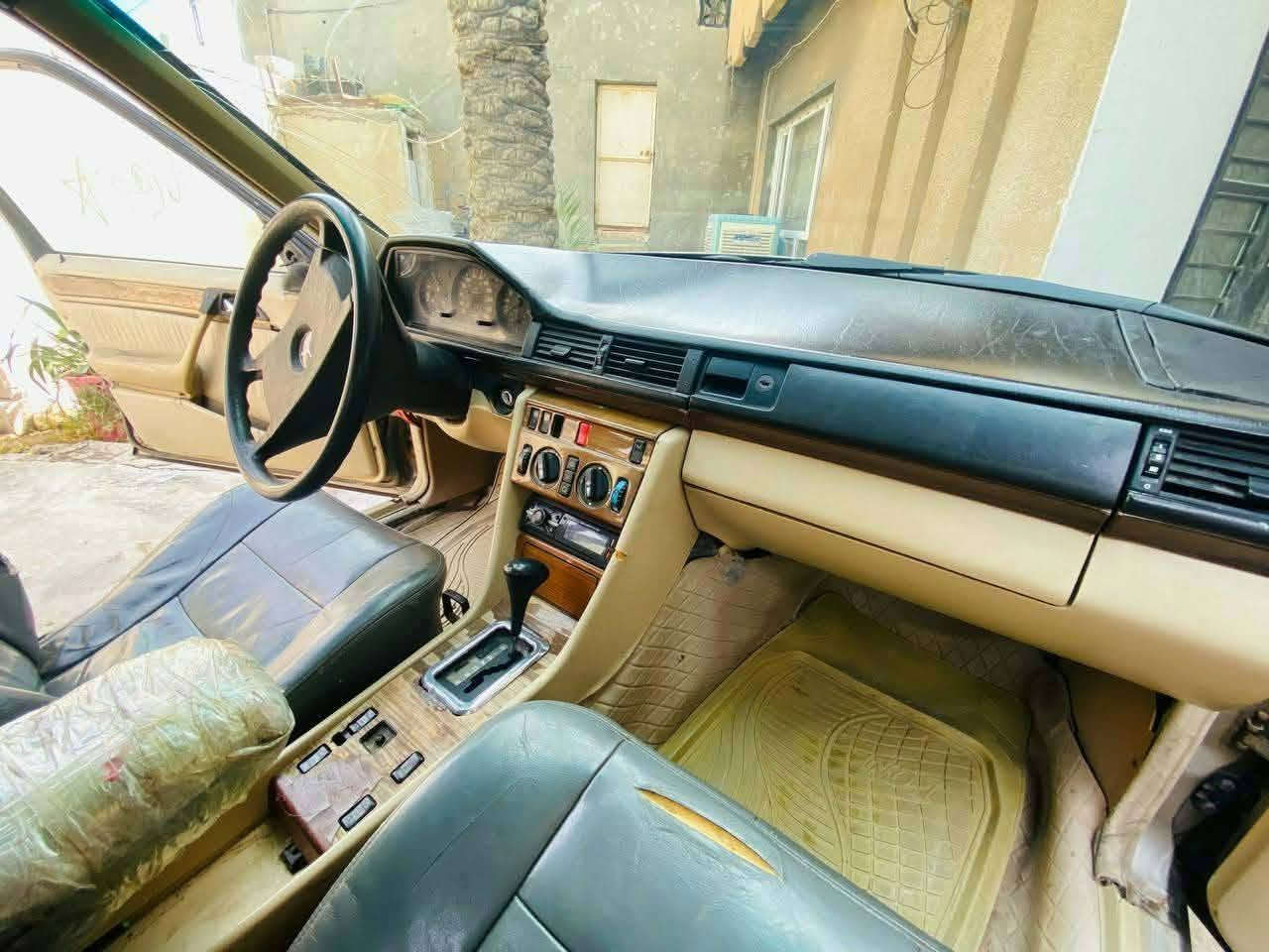 مرسيدس • ١٩٨٧ • رقم بغداد