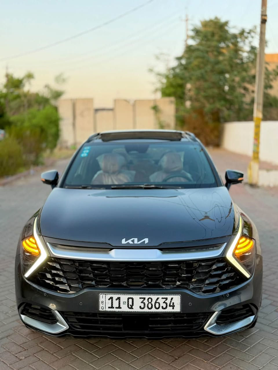 2023 kia sportage. (Vib) SX- داخل احمر❤️prestige
اعلى فئه برستيج جديده 

وارد امريكي طخه فقط بلباب وهلال الجاملغ

مواصفاتها :

1. محرك 2500

2. كير 8 نمر 

3. بانوراما

5 كامرات محطيه

1. بصمة : تشغيل - ابواب - صندوك

2. صندوك كهرباء

كشنات تدفئه و تبريد

1. شاشة كبيرة على طول الدشبول دجتل كامل

2. كيجات الكترونية متغيرة حسب الوضعيات

3. انظمة القيادة : سبورت - سمارت - نورمال

4. كشنات داخل احمر المرغوب

5. كراسي كهرباء فول تحكم مع كشن ميموري

6. اضواء ترحيب عند الاقتراب مع ترحيب داخلي عند الصعود او المغادرة

7. شحن وايرليس

8. منافذ تايب سي عدد 3 مع 2 في الكشنات ومنفذ يو اس بي ومنفذ جداحة

9. هاند بريك بصمة

10. اوتو هولد

11. كاميرات عدد 5زاوية 360 مع كاميرات بالاشارات الجانبية مع وضعيات مختلفة للكاميرات

12. فول رادارات امامية وخلفية وجانبية

13. تحديد مسار ذكي

14. قيادة أليه ذكية

15. نقطة عمياء

16. كروز سرعة

17. تبريد وتدفئة كشنات مع تدفئة ستيرن

18. سستم صوت هارمان كاردون

19. خزن كشن سائق ميموري وضعيتان

27 وضعيه تغير صوت المحرك

1. اشاير بالمري

2. تشغيل عن بعد

3. شاشة لمس متغيرة لتحكم الميديا او لتبريد

4. ستيرن فول تحكمات

السياره فول ١/١

للبيع فقط بدوون مراوس السعر 198
***********

