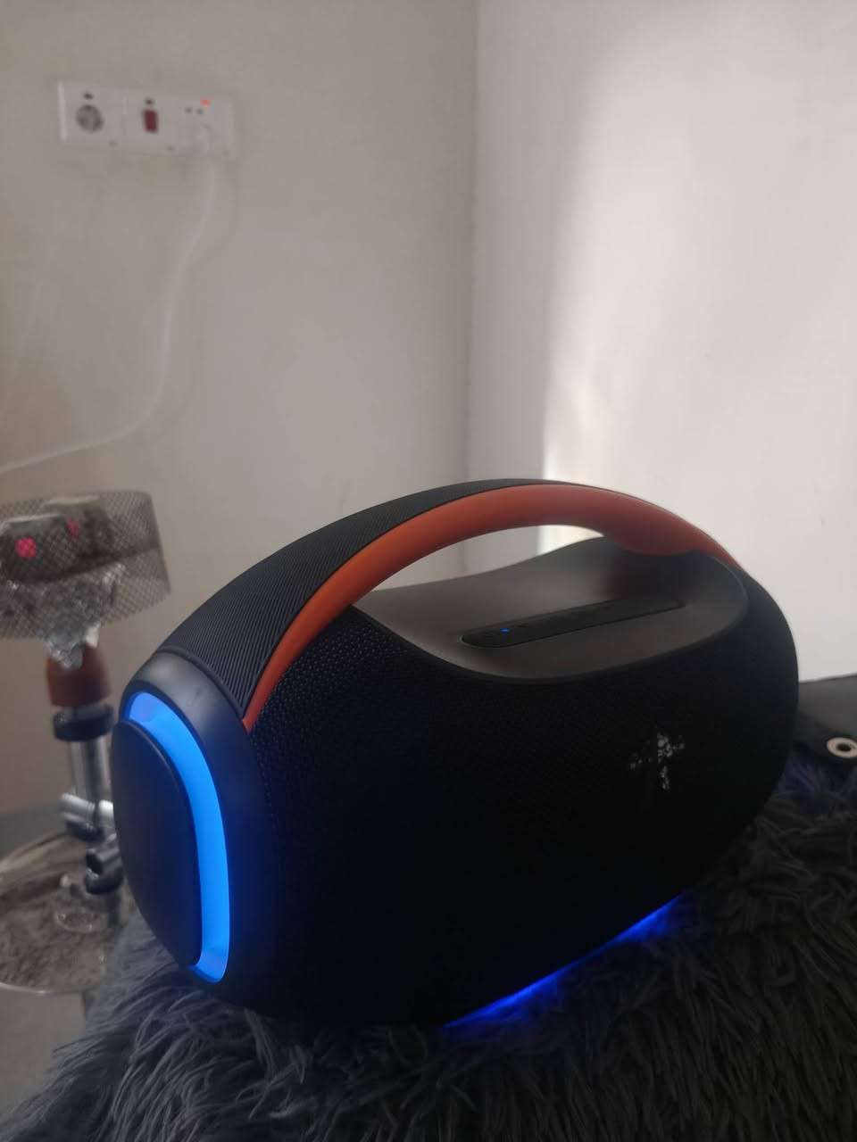 BOOMSBOX 6A • صوت ٧٠ واط • بطارية ١٥ ساعة