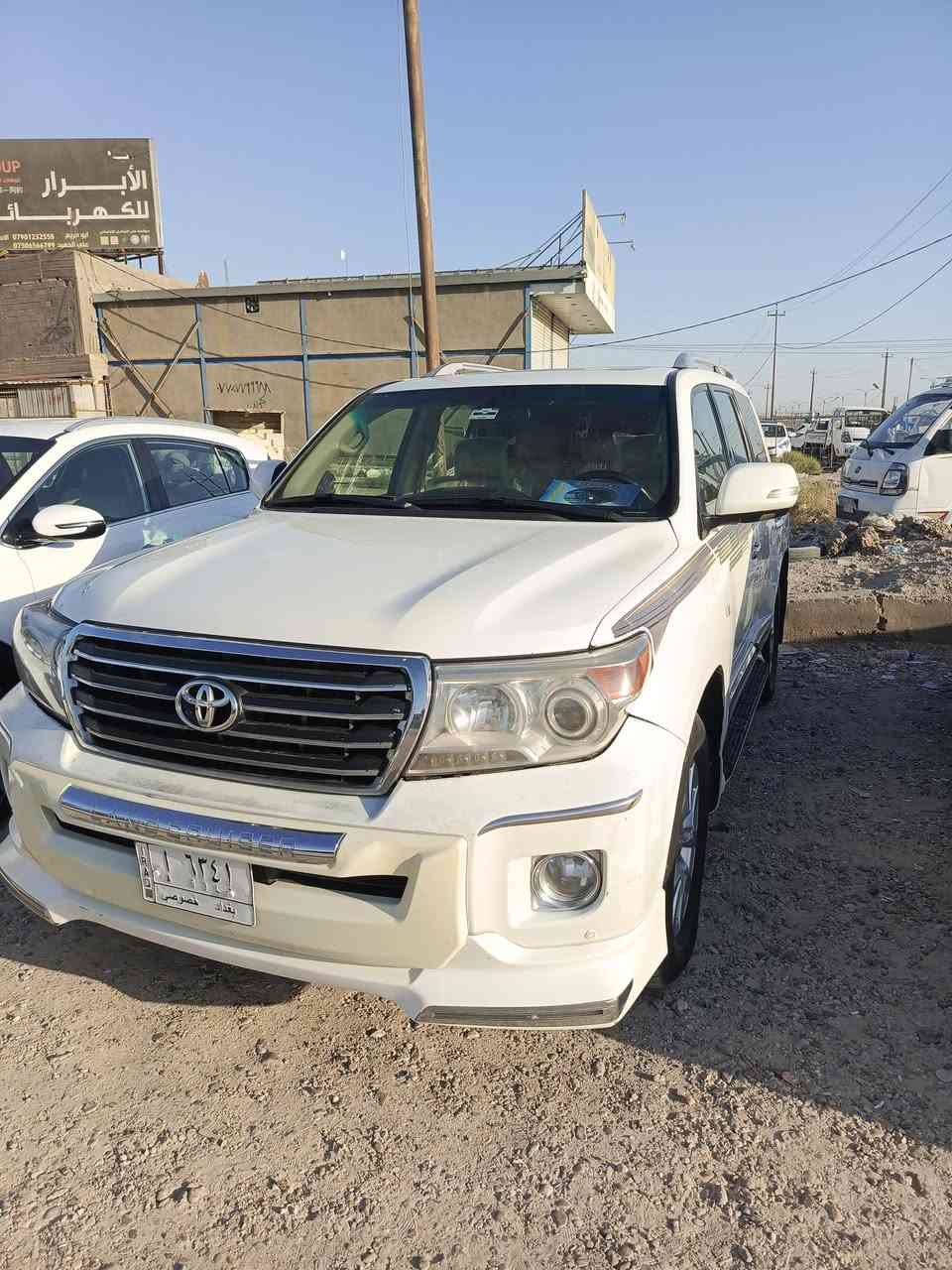 لاندكروز 11ستينيه للبيع العنوان بغداد ***********
