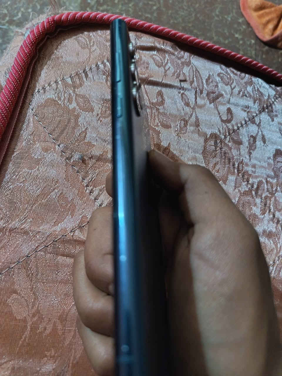 للبيع • مجهول