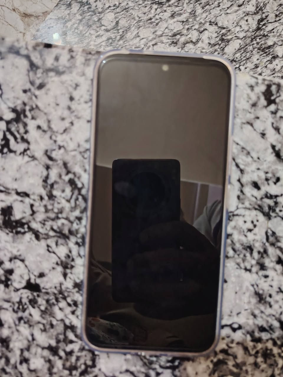 للبيع Redmi 📱 شبه جديد، استعمال يومين فقط، نظيف جداً، بدون أي عيب، سعر الشراء 290 ألف دينار. البيع بسعر مناسب بيه مجال الاتصال على الرقم  وتواصل واتساب ***********
