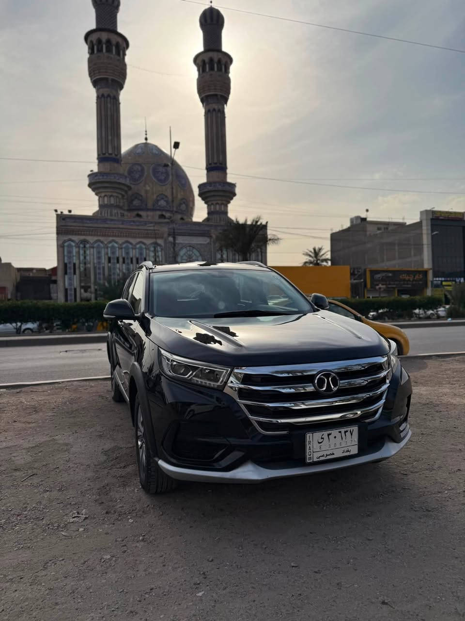 🚗للبيع BAIC X65 (بايك) موديل 2022 مستعجل
على بيعتها 

سيارة نظيفة جداً وبيها استخدام خفيف، محافظة عليها بشكل ممتاز، وبعدها زيرو مماشيه هواي

📌 التفاصيل:

* النوع: BAIC X65
* الموديل: 2022
* العداد: 33 الف كم
* الضمان: مكفولة من الشركة
* الحالة: نظيفة جداً وبدون أي مشاكل
* السياره باسمي شخصياً

📍 الموقع: بغداد – الطالبيـة

💰 السعر (93ورقه) وقابل للتفاوض البسيط

📞 للتواصل والاستفسار : ((***********)) 
متواجد واتس اب ايضاً 

🔴 السيارة جاهزة للفحص بأي وقت، والمعاينة متوفرة للجادين وربي يرزق الجميع
