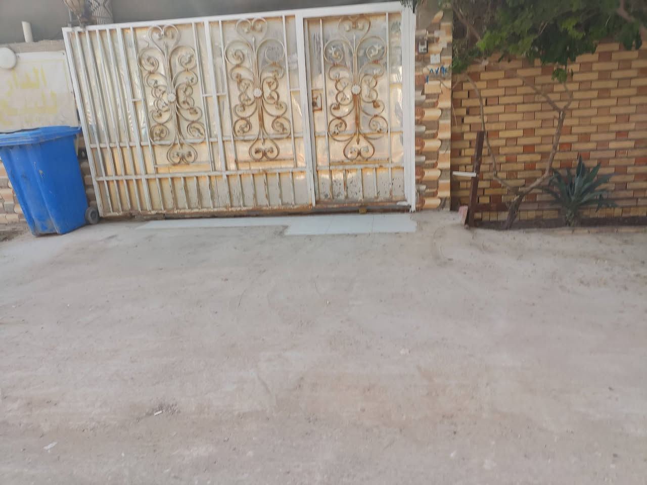 المطار القديم • ٣٠٠م • طابو زراعي سند ٢٥