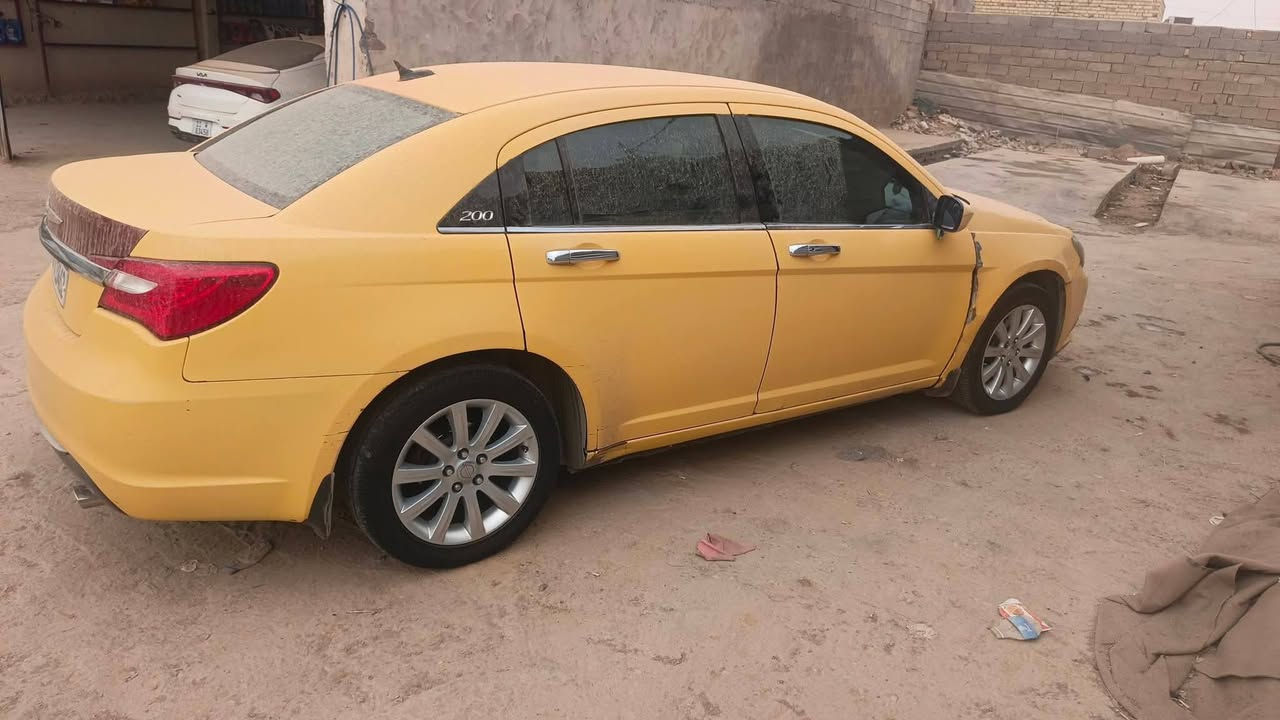 سلام عليكم سياره لبيع سي 200 مديل13 كفاله عامه بيه قطعه وحده جاملق لمامي مكينه مكفوله كيره جاهزه سياره مصفره خط او بحث خطه ناصريه بصره سنويه 29 حداديه او تواير 80 ب100 راعيه بناصريه يريد تحويل  سياره يرادله ظفيره مال مكينه بس مراوس بيجو او سمنت حك 25 وجوه وينطي فرق سعره ب65 وبيه مجال مكاني ناصريه رقمي *********** ب واتساب
