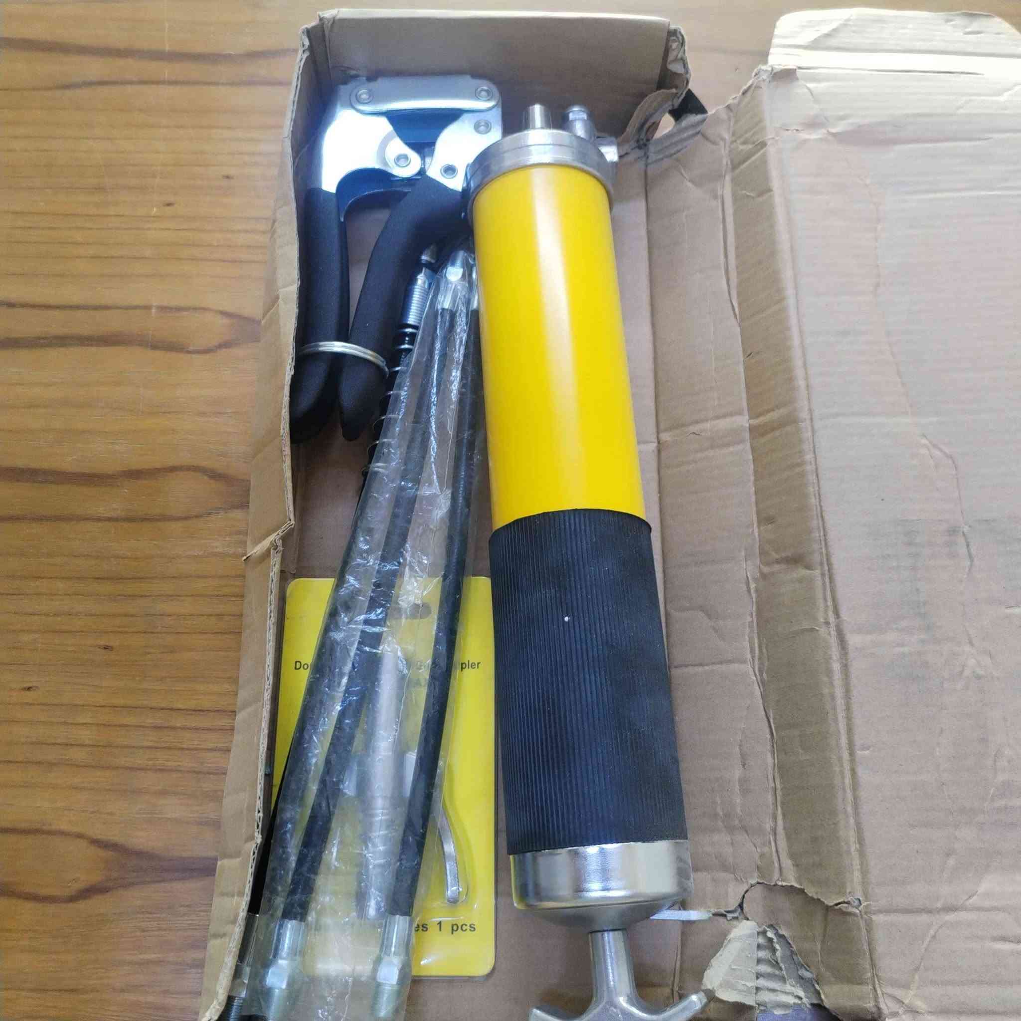 عدة فتح دشبول وابطاين وبيبان سيارات يعني وياه مفاتيح جوكر جهاز فحص عنبار بريك سيارات وفحص الفج *********** المدائن, بابل
