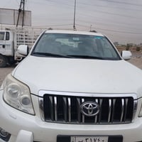 للبيع  سياره برادو نظيفه جدا ٤ سلندر خليجي  ومحافظ عليها وتخم تاير جدي...