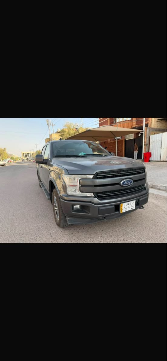 السلام عليكم
سياره فورد  f150 
 سياره2019ماشيه 250الف كيلو متر سياره فول مواصفات عدا الفتحه سياره كلين تايتل بدون حادث سياره نظيفه نصبتها حلوه رقم السياره بصره لون السياره رصاصي رمادي
السعر 300 و بيها مجال 
العنوان:البصره
رقم الهاتف:*********** البصرة, العراق
