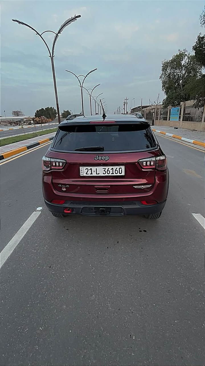 � للبيع جيب كومباس Trailhawk 2021
🔴 اللون: عنابي
⚙️ مكينة 2.4 لتر
🔄 دفع رباعي 4×4
🔧 گير أوتوماتيك 9 سرعات
📍 الممشى: 90 ألف ميل
🏁 فئة Trailhawk
***********
السعر 125وبيه مجال
