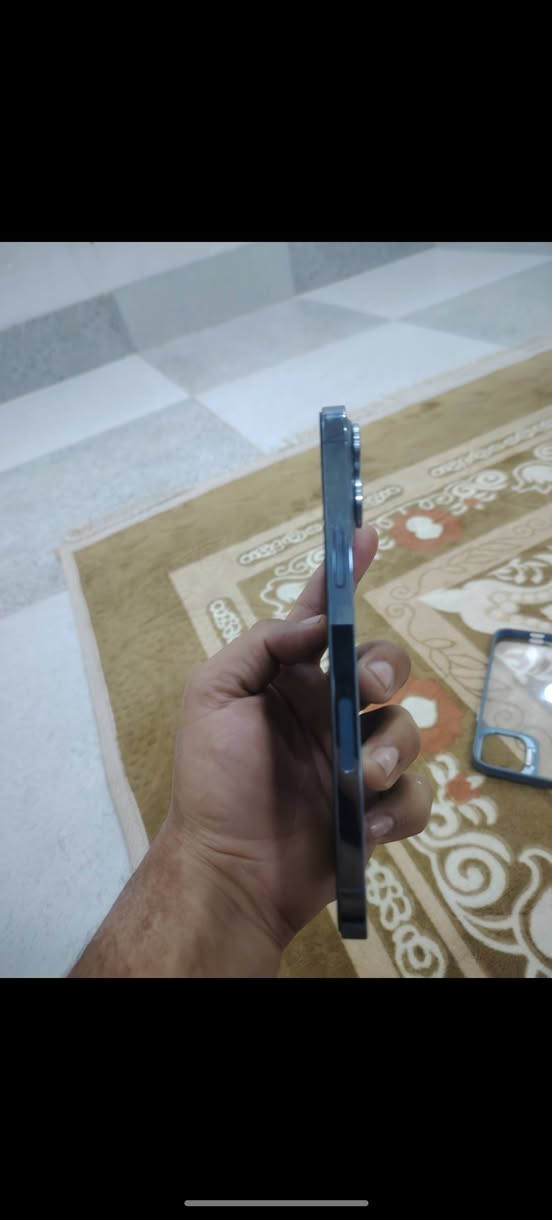ايفون 13 برو ماكس كلة بلاد شخط مابي تاخذة تضربة حاسبة وين ماتريد
بطارية 87

شاشة بلاد 

بطارية بلاد 

الذاكرة 1 تيرا 

لون بحري المميز 

السعر 800 بي مجال 

@إشارة 
شراي خابر ***********

موشراي لاتعبني مايعجبك السعر اعبر المنشور
