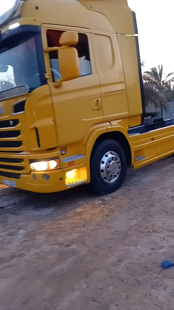 سلام وعليكم سكانيه 2011رقم اربيل بسمي بس راس مربوط علي كلابي سعر240.     《***********
