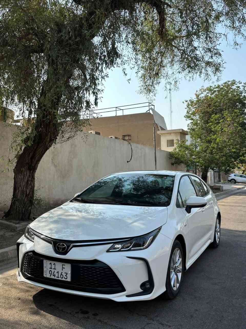 تويوتا كورلا هايبرد الشكل الخليجي (2025).
على حالة الزيرو ماشية (24,000km) فقط.
كفالة عامة بدون كل ملاحظة على حالة الزيرو.
فول مواصفات اعلى فئة.
كامل الملحقات موجودة.
سونار جديد موجود عندي.
المواصفات:-
داخل جلد بلادي.
كشن كهرباء بلادي.
اربع انضمة قيادة.
شاشة جبيرة.
كاربلاي
اوتو هولد
رادار + مثبت سرعة + تحديد مسار.
حساسات + كامرة.
+بقية المواصفات معروفة.

رقم بغداد بأسمي تحويل مباشر.
الموقع بغداد زيونة.
السعر (25,800,000 د.ع) فقط.
للاستفسار اكثر الاتصال او مراسلة واتساب:-

***********

