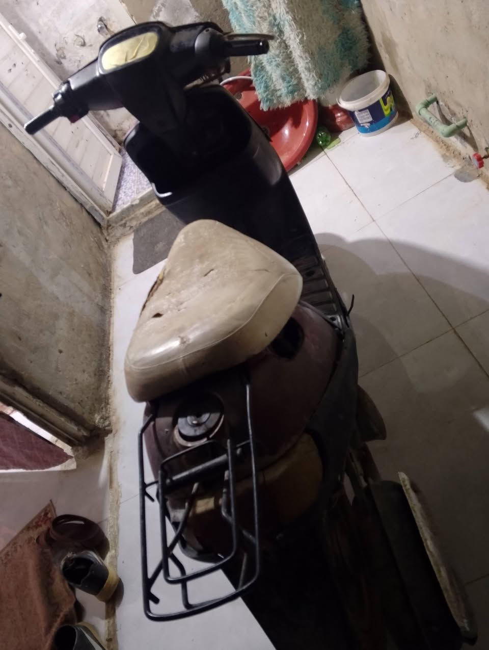 بطه للبيع دراجه جاهزة عوزه باتري بس بالحولي السعر 150الف وبيه مجال ***********
