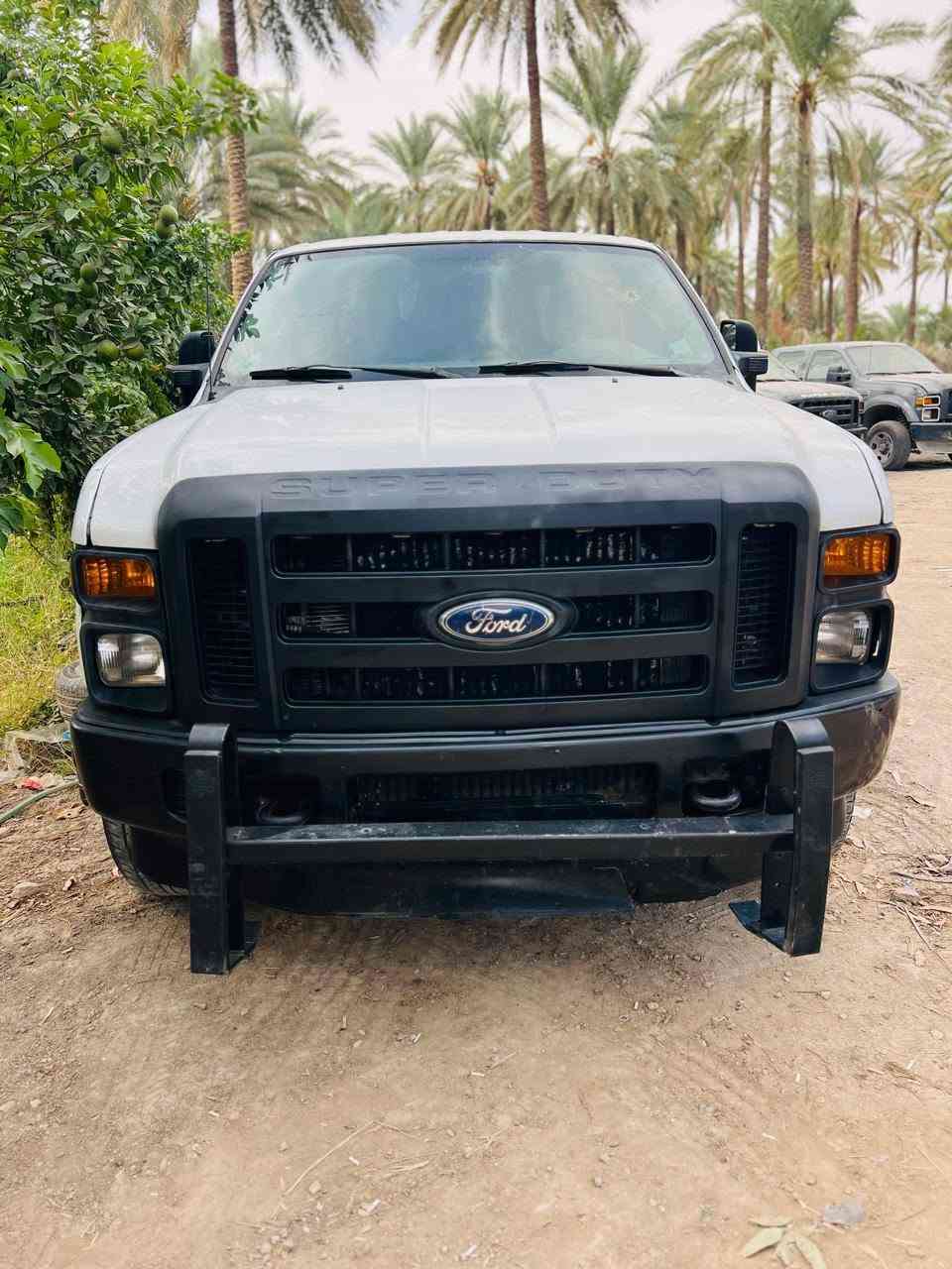 فورد F350 • ٢٠١٠ • مزاد داخليه