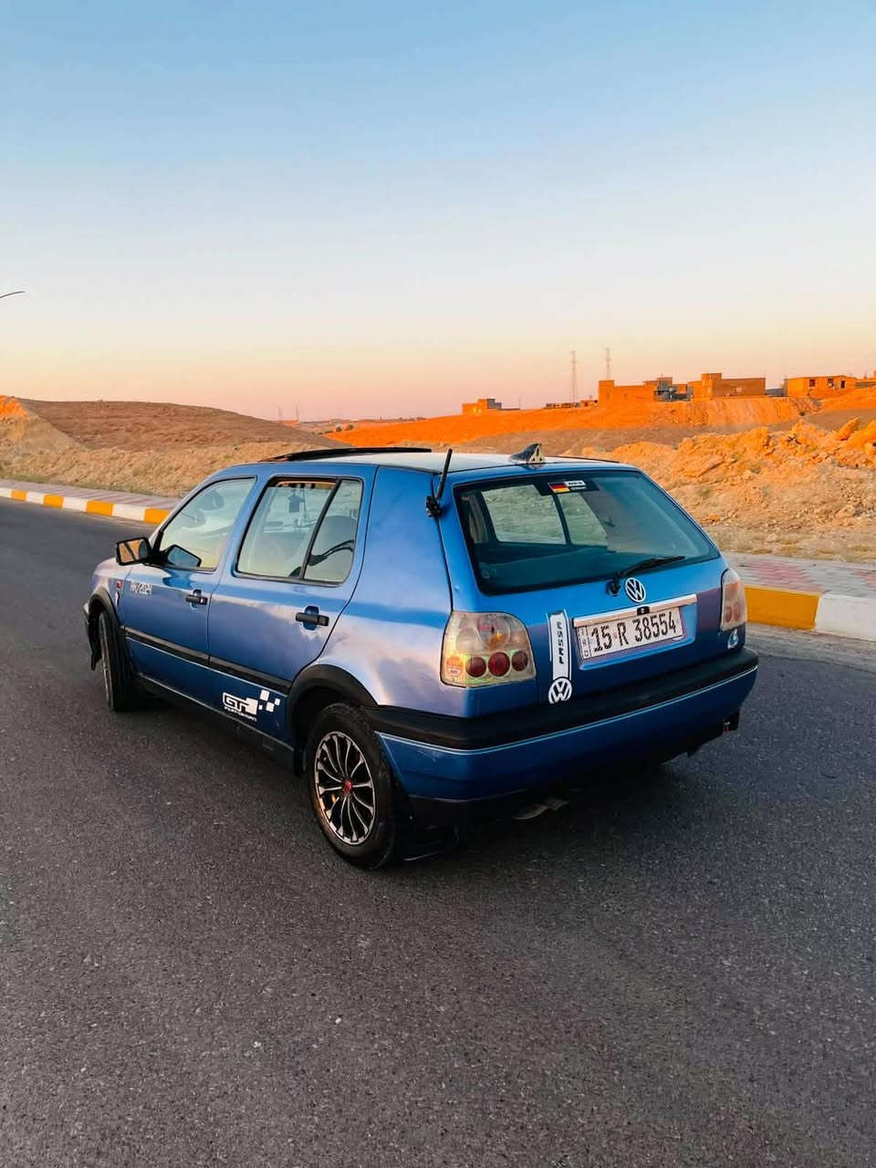 كولف نفخ 1993 mk3  للمراوس حسب القناعة 
سنوية 2031 بأسمي

هزة جديدة 

محرك 1800 كابريتر دوش

كير عادي 

فتحة سقف كهرباء 

جام امامي كهرباء

تبريد منضومة كاملة ڤان شغال وكمبريسرر شغال.( نقص غاز) 

تخم تاير والك الفحص

للاستفسار خاص او ع الرقم *********** موجود وتساب
