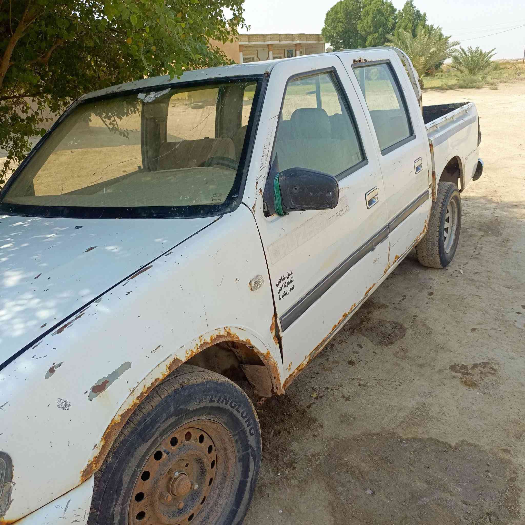 سياره ادوات للبيع كير محرك اكسن نضيفات سياره ماعوزها شي شغاله مكاني الشطرة  اتصل ***********

 السعر 10 وبيه مجال للشراي
