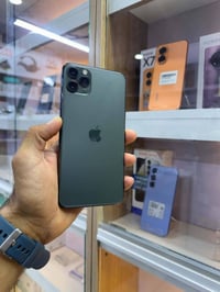 ايفون ١١ برو ماكس • ٢٥٦ • فيس ايدي متوقف