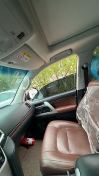 لاندكروزر VXR • V8 5.7 لتر • ١٠٧ ألف كم