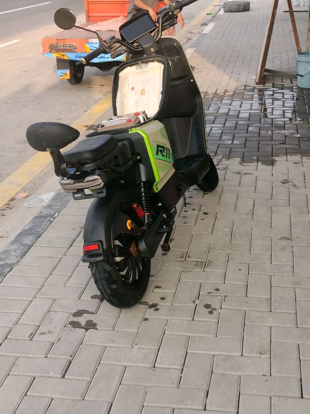 دراجه نوع R11 شحن للبيع مبدله تخم كامل جديد +تخم تايرت اخت جديده عنوان البصره شط العرب تنومه ***********