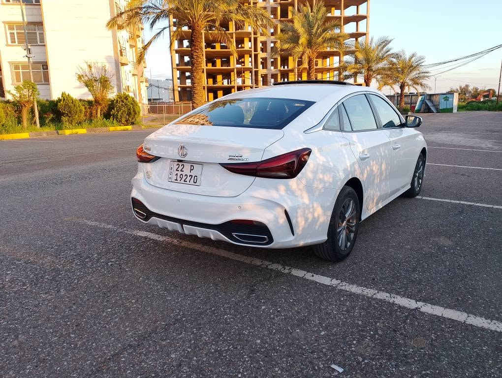 MG GT 2025 
***********
موديل 2025
فول مواصفات 
بصمة و سلايت 
كاميرة و شاشة بيلاد 
بوياغ تةنك 
دوو بصمة بيلاد 
15 هةزار رويشتووة سیارەکە زۆر پاکە هيچي نية چةند دنك تةزرةي وردي هةية ديار نية 
سعر 117$ 
شوين هةولير 
موبايل واتس 
*********** أربيل, العراق

