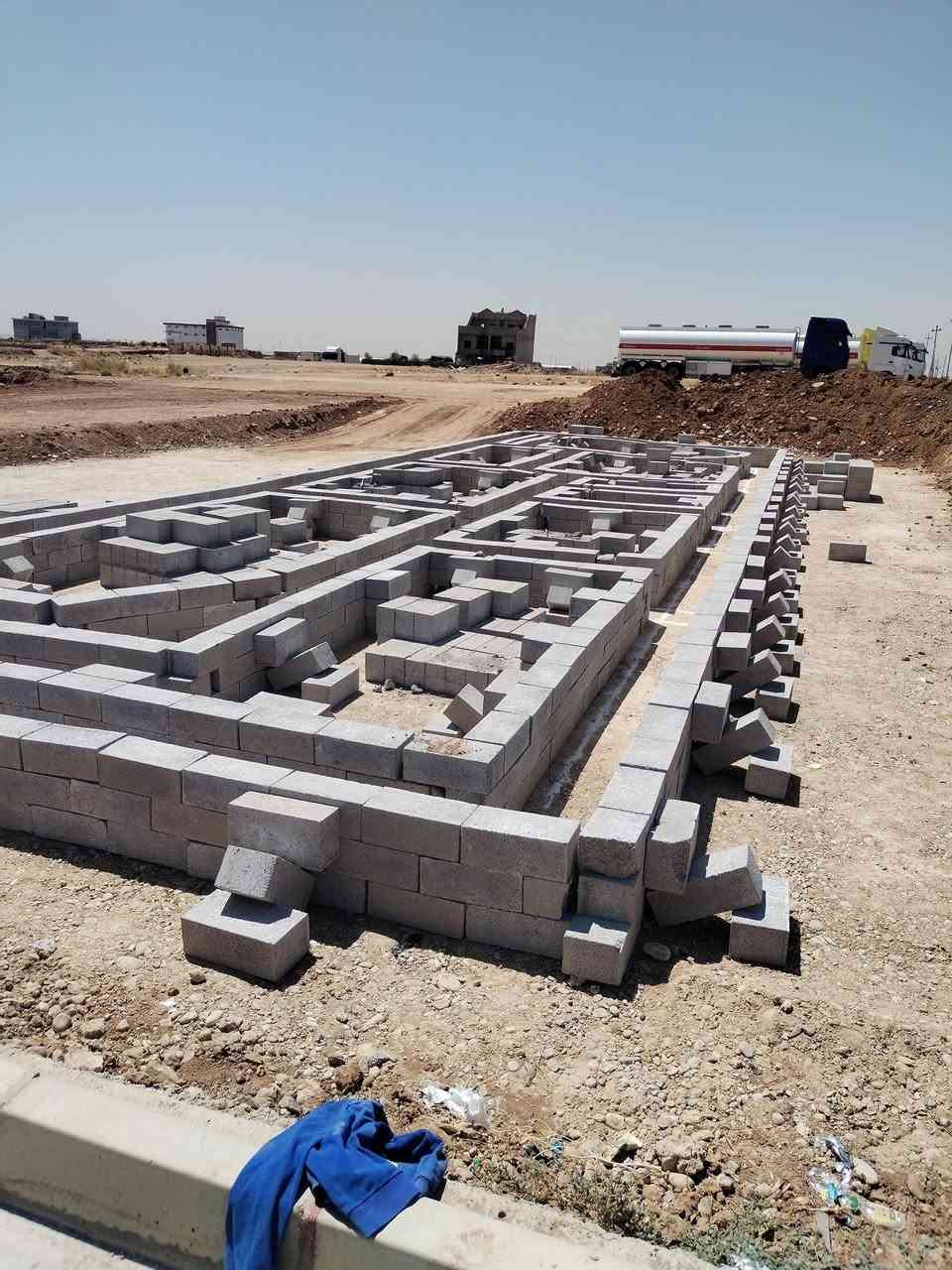 #اليحتاج
( تصفيط بادلوت )
تصفيط بلوك
تصعيد كافة المواد البناء
(بلوك_رمل_حصو_سمنت_كاشي)
تصفيط بلوك
صبه ارضيات
 صبه دنك وقساطل
صبه بيتونه
تنظيف وتعديل
تفليش اي شي
حاضرين في أي وقت
شغل درجه اولى هندسه
اسعارنا مناسبه 

للأستفسار الاتصال على الارقام التالية
يتوفر واتساب على الرقمين
***********
***********
