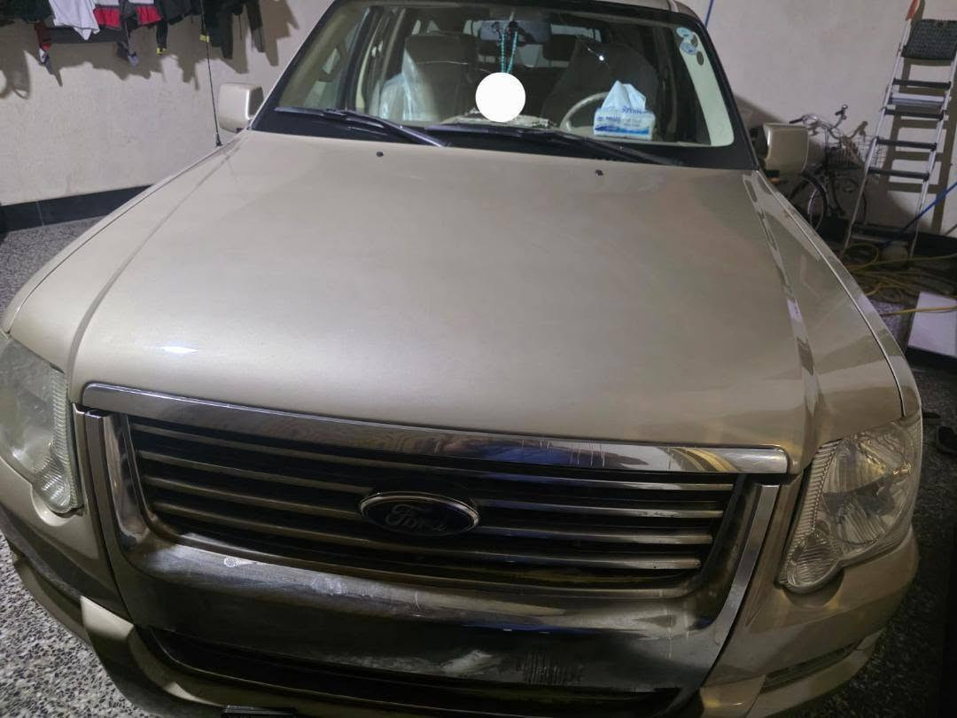 سلام عليكم فورد للبيع 
مديل 2007 كفاله عامه كلين محرك V6
السياره سعرها 90 وبيها مجال 
عنوان السياره القبله منطقه الاربعه الاف  سونار السياره موجود هزه جديده سنويه 
الرقم ***********
