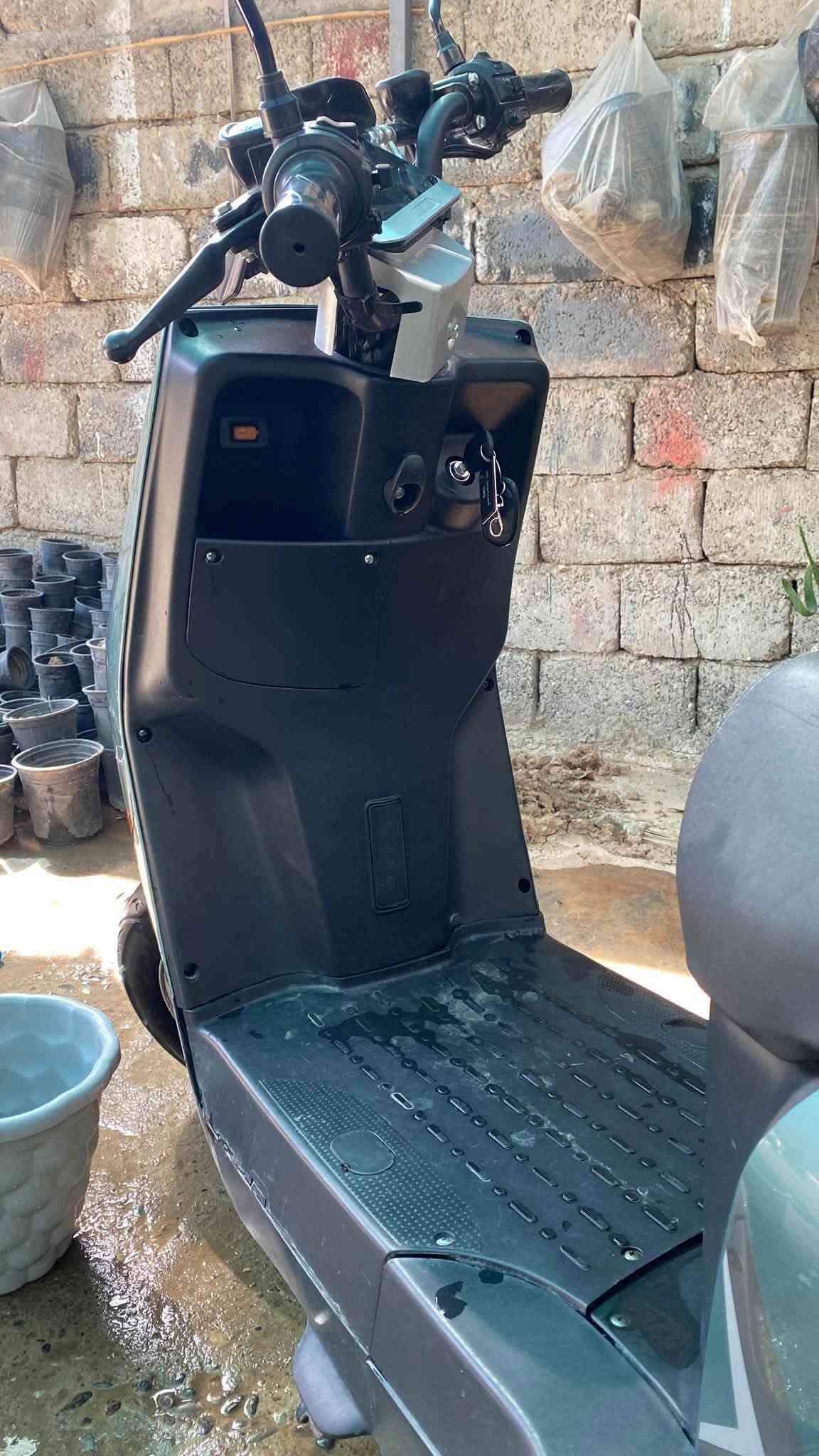 السلام عليكم عندي 318 موديل 25/26
فول موصفات اسبورت ABR 
بطارياتا يقرن 10.5
ملف 3000W
والنضافة كدام العين اشكد يسواله 🛩🔥🫀
