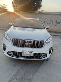 كيا سورينتو 2020 للبيع خليجي  رقم بغداد  ماشية 34 الف نظيفة كلش مواصفا...