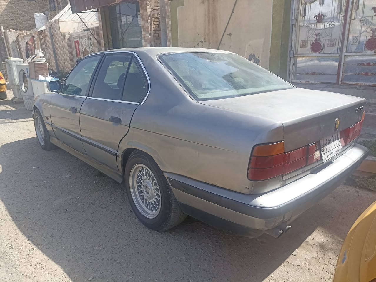 السلام عليكم bmw 525 موديل 1992 مكينه 6 مسكر بلاد سياره جاهزه عدك نقص بس تبريد وتخيره بل نمره خفيفه تخم تاير حداديه مكينه جديده كلش تحويل ثاني يوم مكاني بناصريه سعره 35 وبيها مجال شراي يتصل***********
