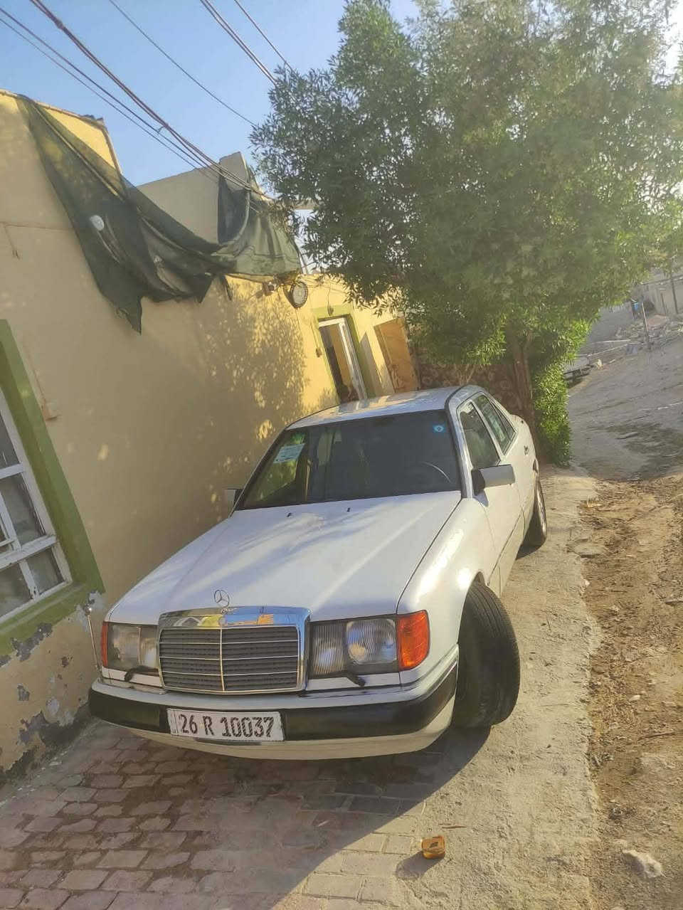 سلام عليكم سياره مارسدس 1991 مكفوله كفاله عامه مداور ثاني يوم تبريد ثلج لاصبغ ولاضربه  *********** سعر 75
