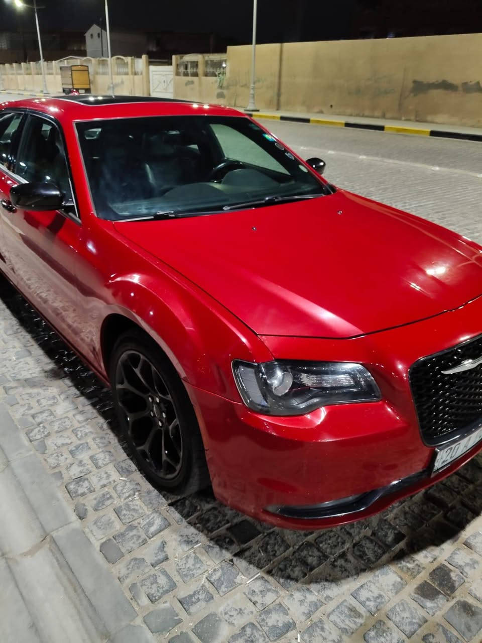 اوباما كرايسلر  (C300)  للبيع فقط
الموديل2015 دخول جديد ضباط
الفئه S
فوووول السياره ماعدى الرادار الأمامي 
فتحه بل سقف
تحكمات كامله بل ستيرن
المسافة المقطوعه 156mi
حجم المحرك 3600
السياره 3قطع كلير +جاملغ مفتوح من امريكه داخله عطل ميكانيكي كفاله
تشغيل عن بعد 
كشنات جلد اسود مع تحكم كهرباء
شاشه كبيره مع نظام ال GPS
تبريد قطعتين + بصمة أبواب
دماام خلفي 
مكان البصره
السعر 193
سياره جديده وحلوه
***********
