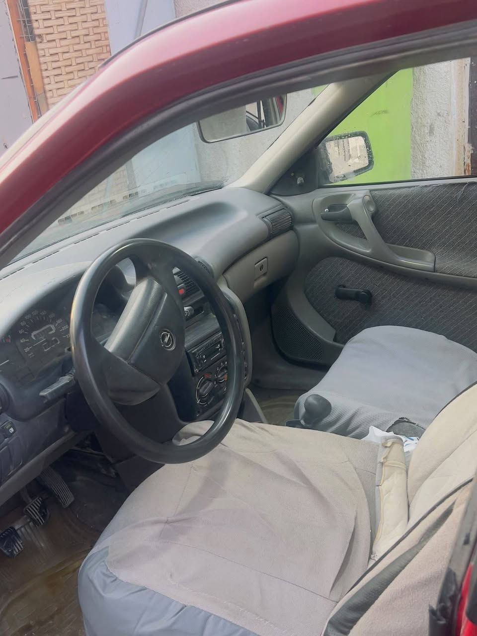 سياره اوبل استراء لبيع موديل 92 السعر 32 ورقه وبيها مجال  سياره نضيف مقفوله من كلشي  وبيها مجال الاستفسار اتصل على هذه.رقم *********** وبي وتساب  عنوان بغداد الغزاليه وسنوي جديده ورقم الاماني وسياره كامله من هزه
