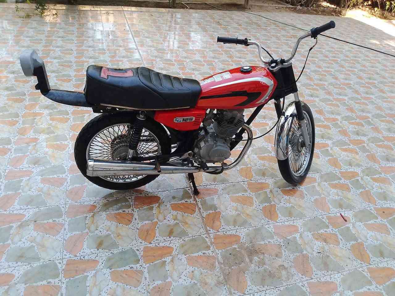 سلام عليكم دراجه نامه حربيه لبيع السعر 400 وبيه مجال بصيط المكان فلوجه حي جبيل اتصال علرقم *********** وبي واتساب
