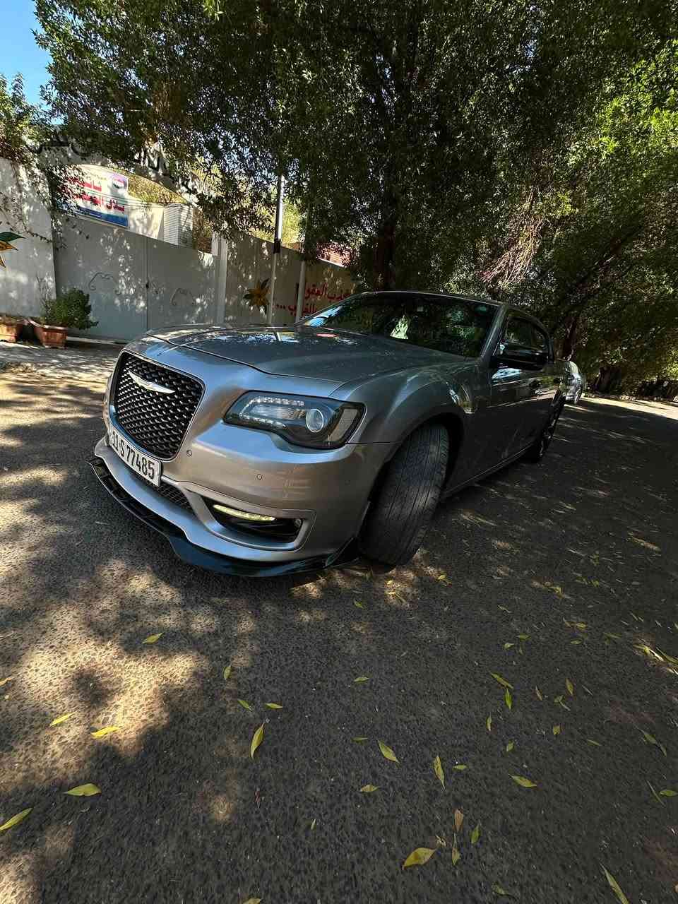 السلام عليكم
للبيع كرايسلر 300S V6 وارد أمريكي موديل 2018فول عده الرادار الأمامي 

كلين تايتل

بدون صبغ بدون إيرباك بدون غرق

ماشية قبل الدخول للعراق 47 ألف، وحالياً 94 ألف

السيارة جاهزة للفحص وين متحب ، مكينة وكير وشاصي وللغد كفالة

السيارة استخدام شخصي وأحلى من الصور 

الموقع: بغداد

للتواصل ***********
