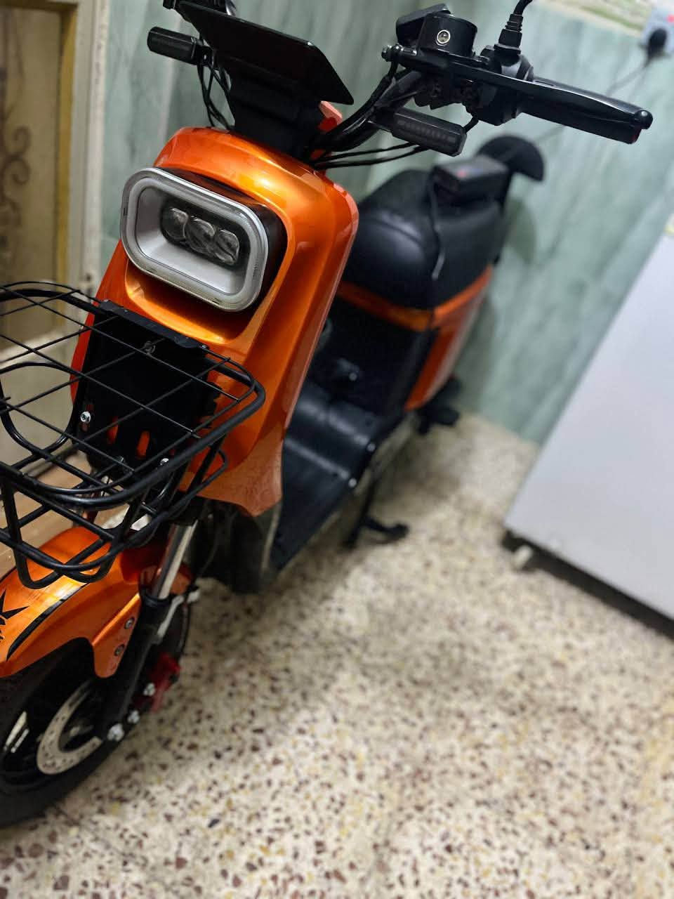 R8 لون مميز للبيع
السعر جداً مناسب ومقبول .!

الاستفسار على هذه الرقم
***********/راسلني خاص على هذه الحساب .!!
