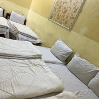 فندق انوار الصادق • شارع الحوراء زينب • حجز متوفر