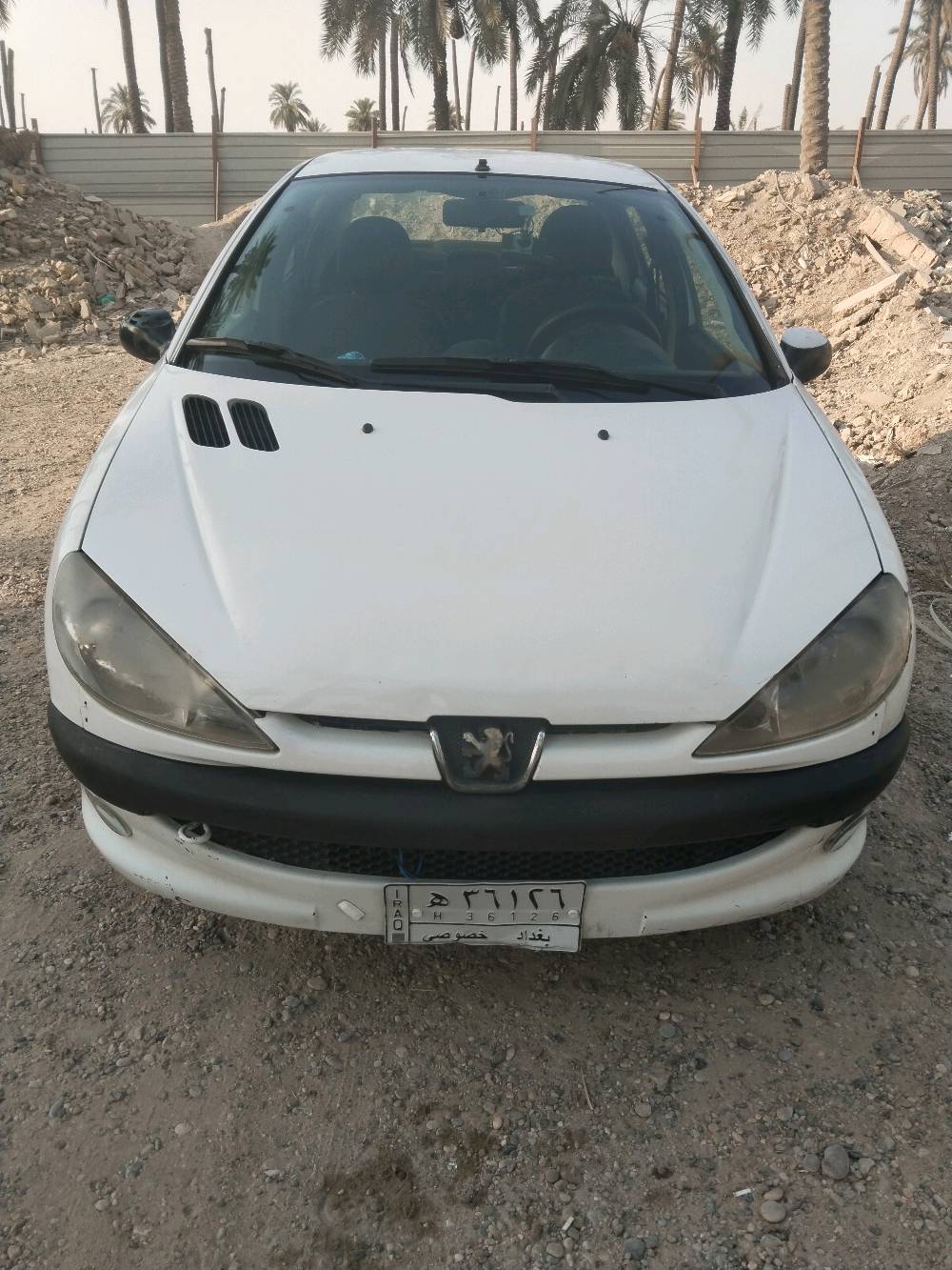 ٢٠٦ سيدان • فول اوتوماتيك • ١٦٠٠ سي سي