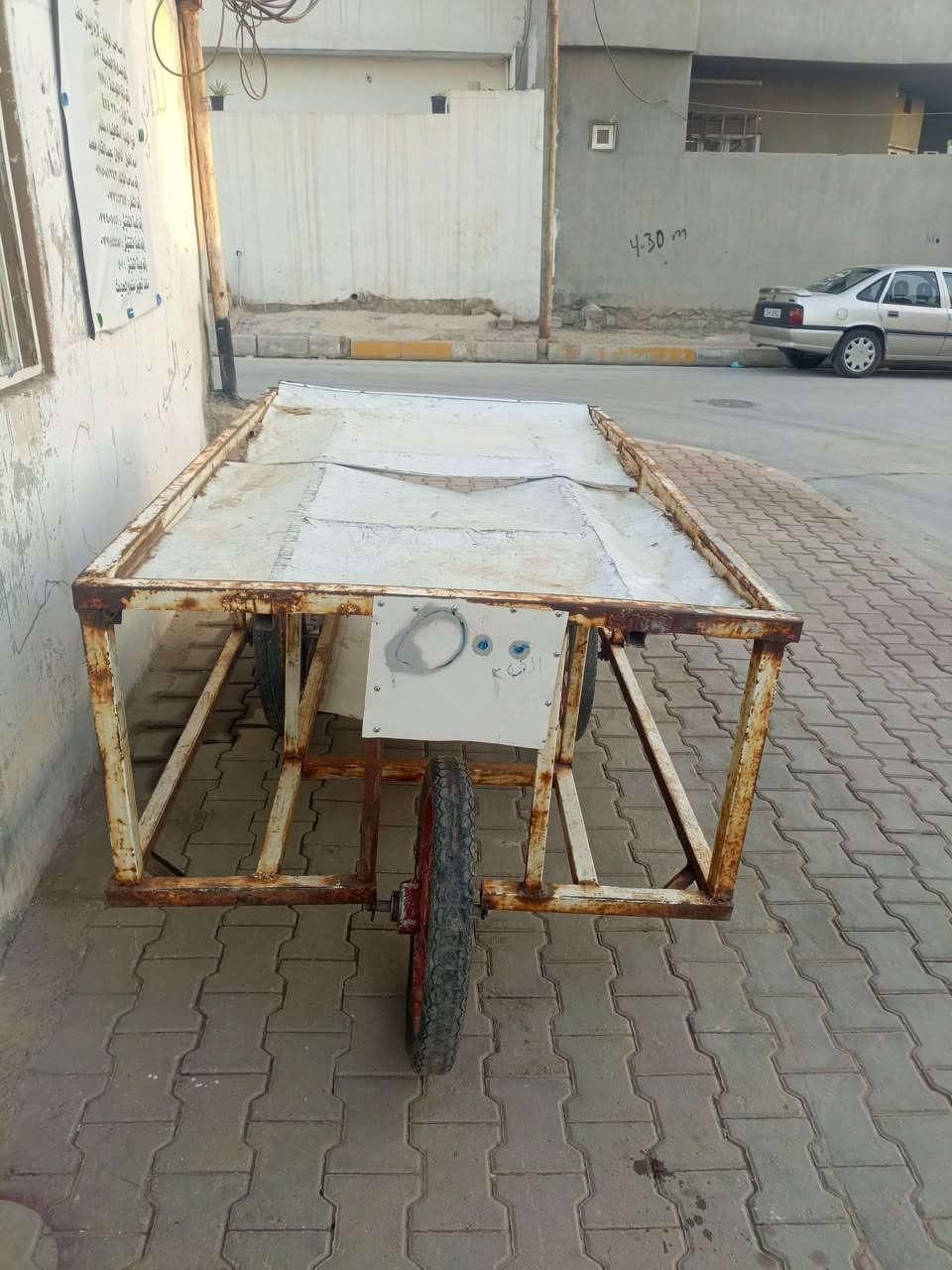 عرباته للبيع *********** السعر 150 وبيه مجال
