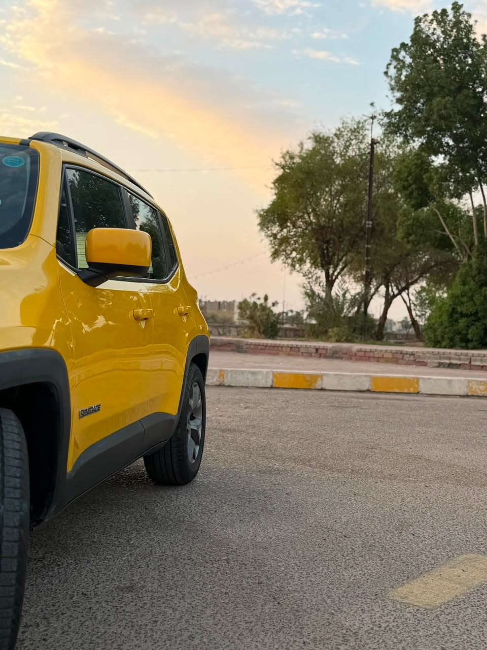 Jeep Renegade 2016 🇺🇸
جيب رينيگيد 2016 — بيع سريع 🔥

🔥 محرك 2.4 المرغوب
 وارد أمريكي
✅ بدون حادث (كفالة حتى الدعاميات) 
✅ بدون غرق
✨ حدادية جديدة ومشدودة هسه
🔹 ماشية 100 ألف 
🔹 السيارة نظيفة ومرتبة جداً

💰 السعر: 105 ورقة — بيع سريع
📍 العمارة – ميسان

📞 ***********
