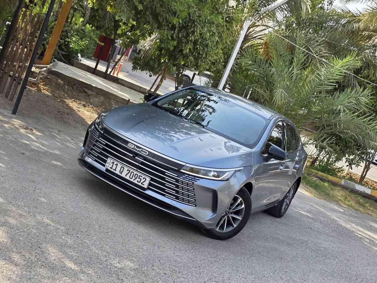 دستروير 2025 ماشيه حوالي 10 الف
مكفوله عدا رصعه بالدعاميه ورصعه بالبنيد
السياره بوضع الزيرو جديده وجاهزة
داخل ابيض وشادلها لد داخلي متغير وارضيات اصليه ام ال100 
السعر 18.650 مجالها بسيط جدا والسياره ب اسمي
مكاني بغداد سيديه او منصور
*********** للإستفسار
